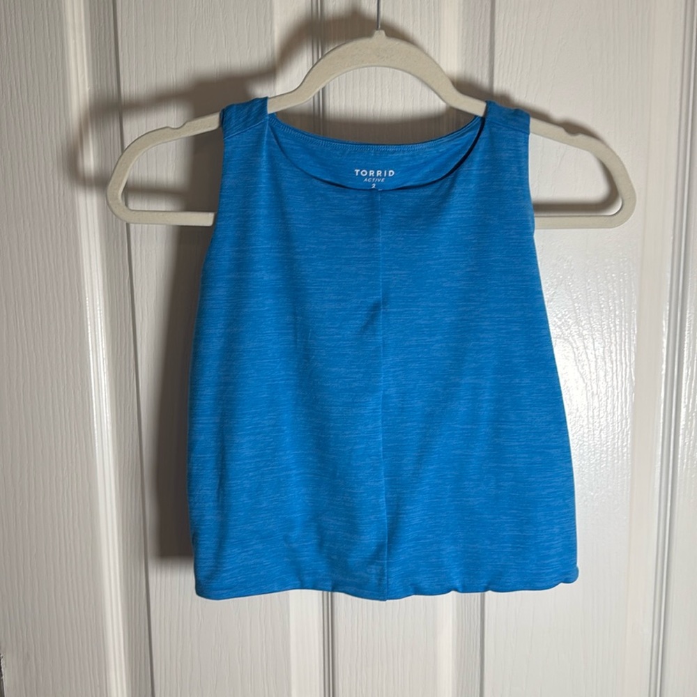 Torrid active top